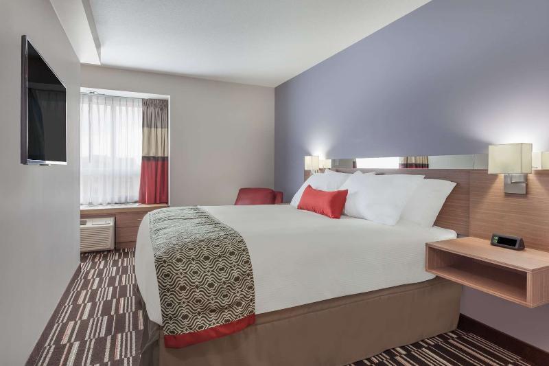 Microtel Inn & Suites By Wyndham Oyster Bay Ladysmith Luaran gambar