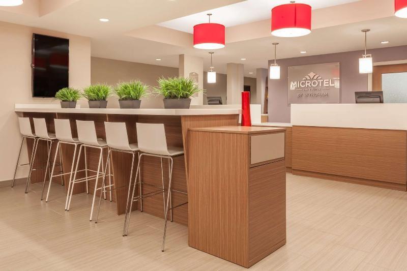Microtel Inn & Suites By Wyndham Oyster Bay Ladysmith Luaran gambar