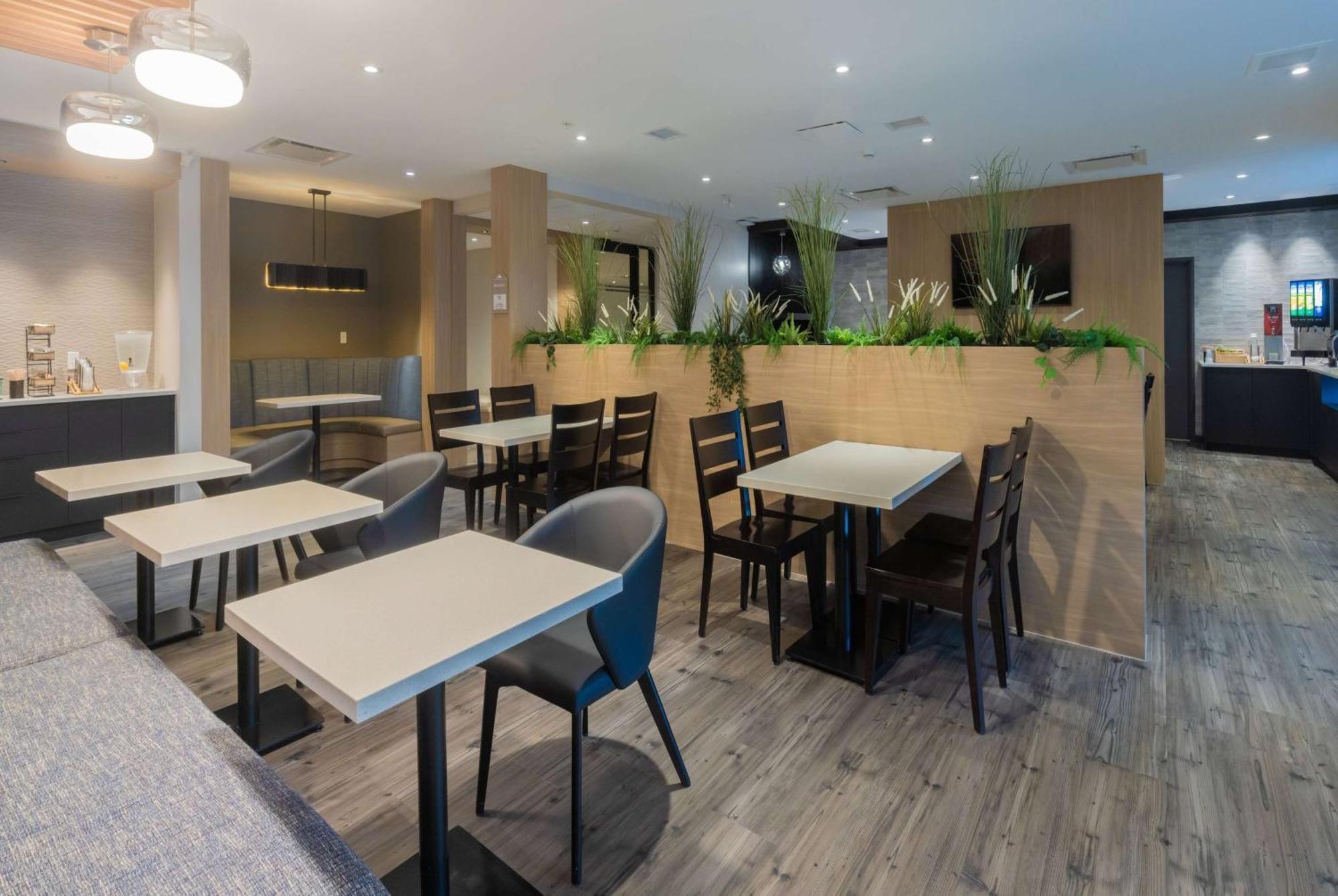 Microtel Inn & Suites By Wyndham Oyster Bay Ladysmith Luaran gambar